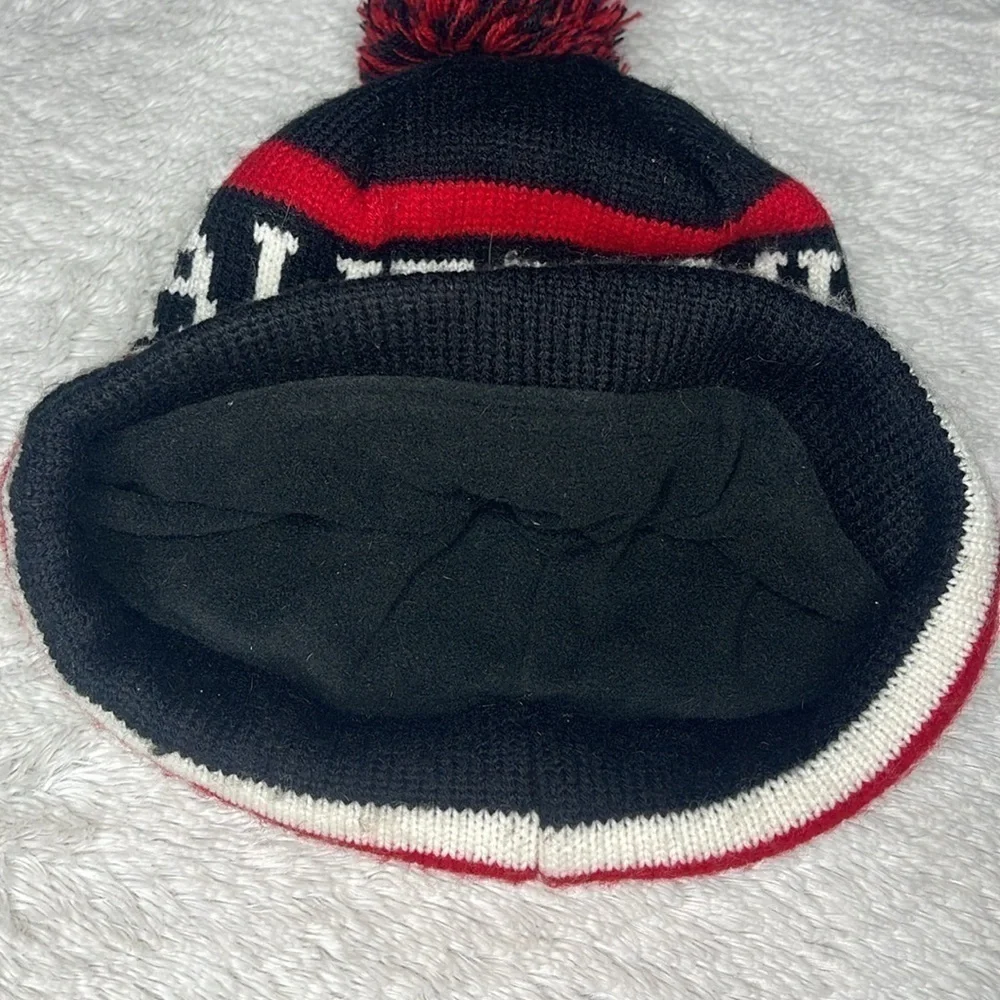 🟢 California Pom Pom Knit Beanie Bear Star